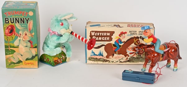 WESTERN RANGER & TRUMPET PLAYING BUNNY