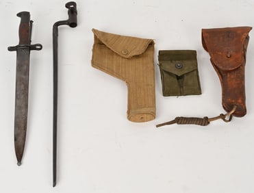 US BRITISH MILITARY LOT BAYONETS HOLSTER