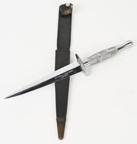 5TH GROUP SYKES FAIRBAIRN FIGHTING KNIFE ENGRAVED