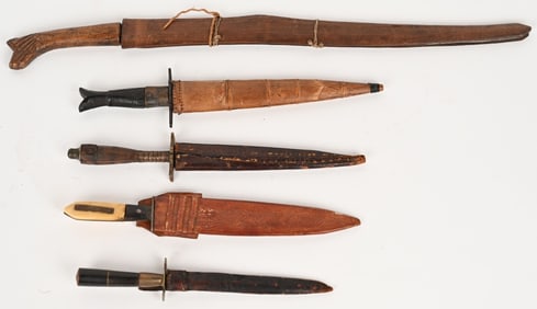 WWII LOT OF PHILIPPINE FIGHTING KNIVES MORO ITAK