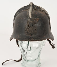 WWII HUNGARIAN STEEL HELMET W/ COMB WW2