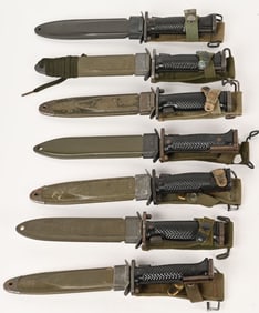 US M5 CARBINE BAYONET LOT OF 7 in US M8A1 SCABBARD