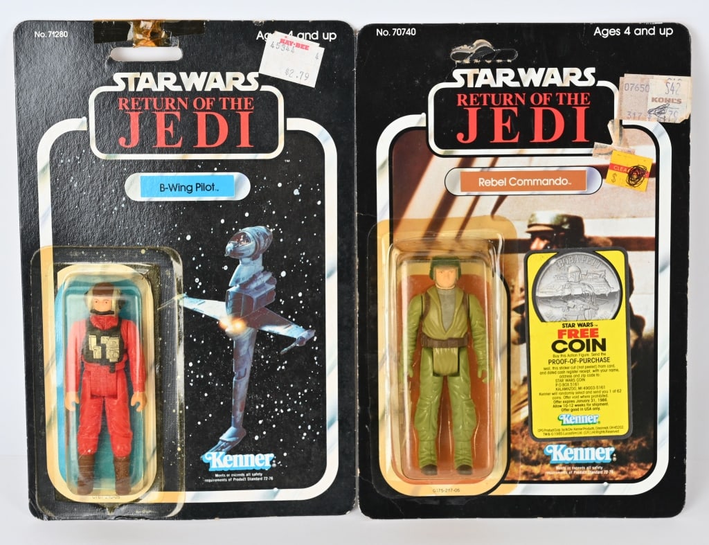 STAR WARS ROTJ REBEL COMMANDO & B-WING PILOT MOC: Star Wars Return of the Jedi rebel Commando 77A and B-Wing Pilot 77A. Both on nice clean cards. Ready for grading.