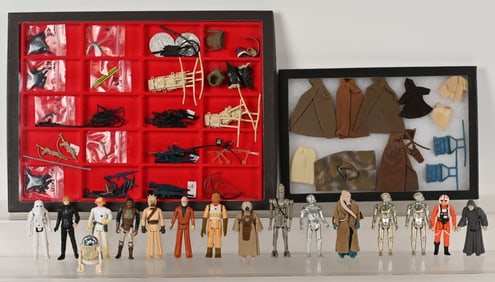 STAR WARS FIGURES & ACCESSORIES