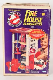 1984 KENNER THE REAL GHOSTERBUSTER FIRE HOUSE MIB