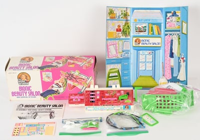 KENNER BIONIC WOMAN BIONIC BEAUTY SALON w/ BOX