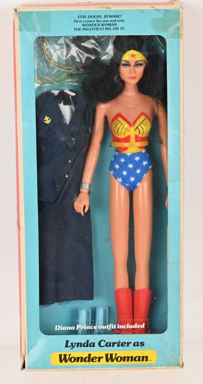 1976 MEGO 12" LYNDA CARTER WONDER WOMAN w/ BOX (1 of 7)