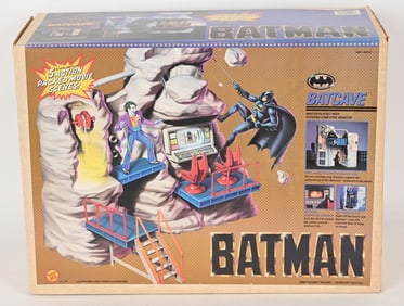 1989 TOY BIZ BATMAN BATCAVE MIB