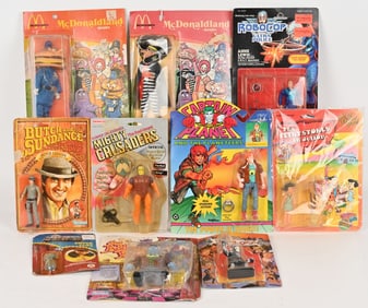 ACTION FIGURES ON CARDS