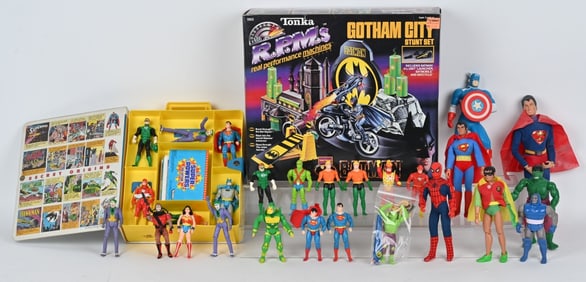 SUPER HERO ACTION FIGURES