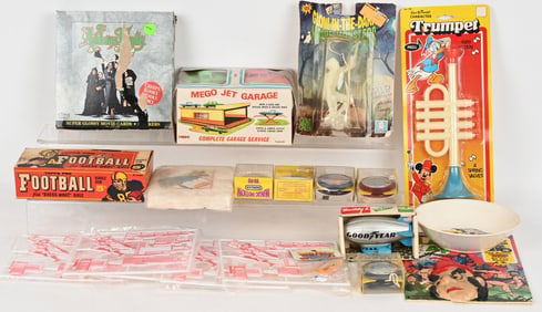 SUPER HERO TOYS & MORE