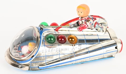 MT BATTERY OP GEMINI X-5 SPACESHIP