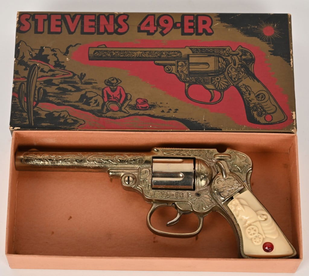 STEVENS 49-ER REVOLVER CAP GUN w/ BOX: never played with condition. Boxed 9" Excellent