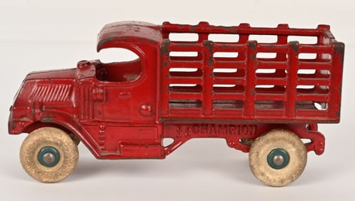 CHAMPION CAST IRON MACK STAKE TRUCK 7.5"