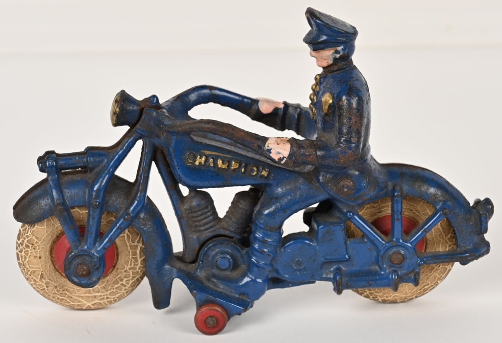 CHAMPION CAST IRON MOTORCYLE 7" (1 of 4)
