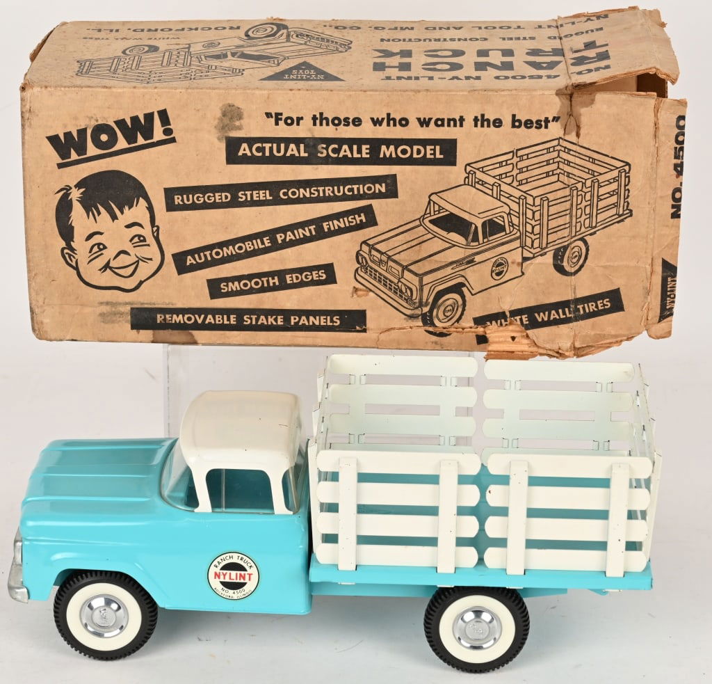 NYLINT #4500 FORD RANCH TRUCK w/ BOX (1 of 8)