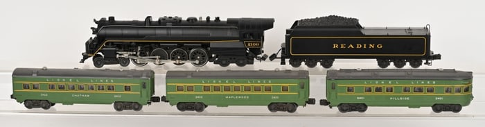 LIONEL 2100 READING ENGINE & TENDER w/ CARS