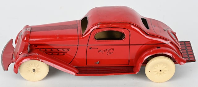 WOLVERINE TIN WINDUP MYSTERY CAR