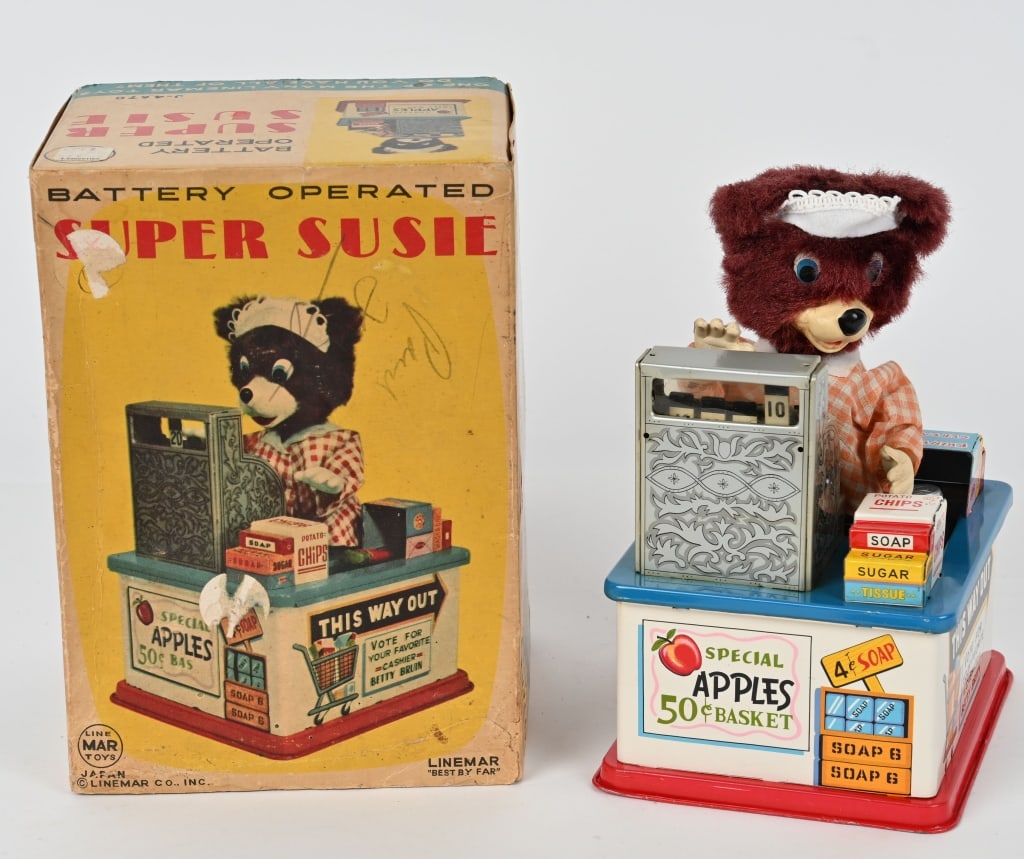 JAPAN BATTERY OP SUPER SUSIe CASHIER w/ BOX: All original in great condition. Worked when tested. Boxed 9" Excellent