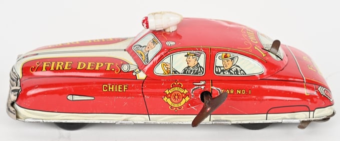 MARX TIN WINDUP FIRE CHIEF CAR