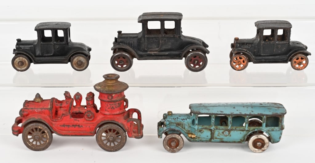 5- ANTIQUE CAST IRON TOYS (1 of 4)