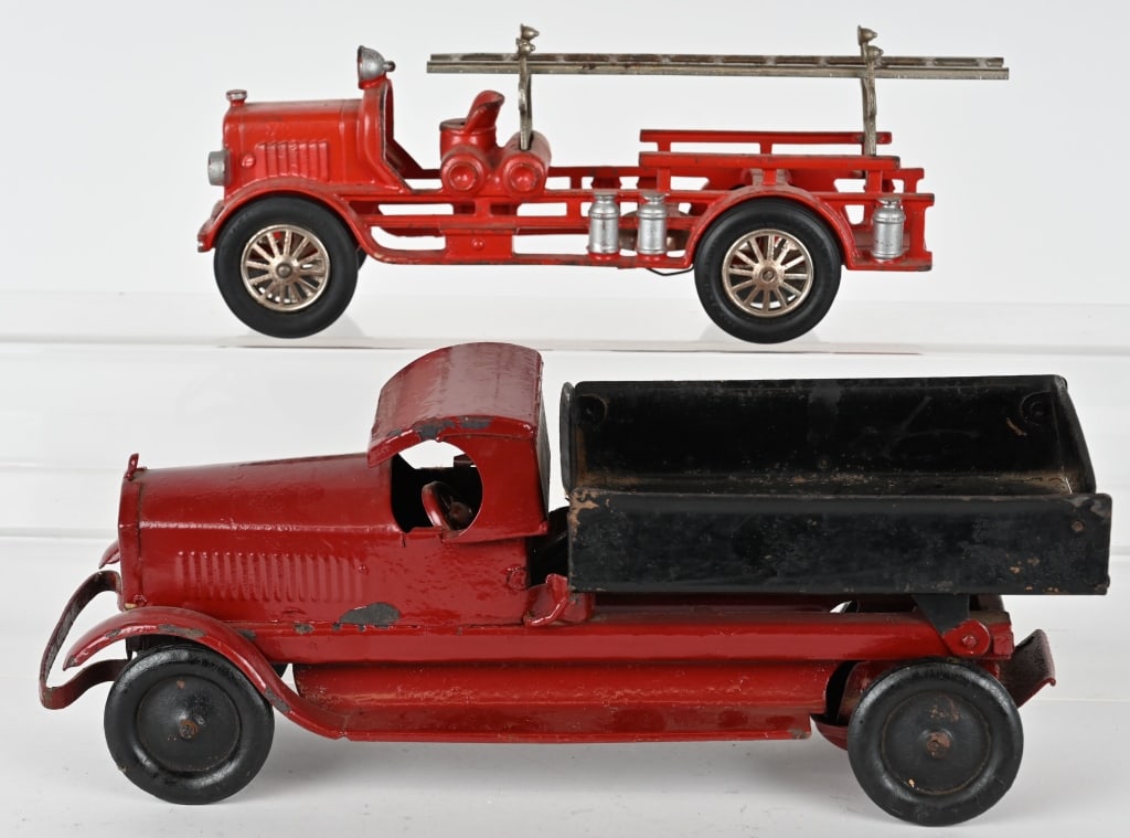 CAST IRON & PRESSED STEEL TRUCKS (1 of 7)