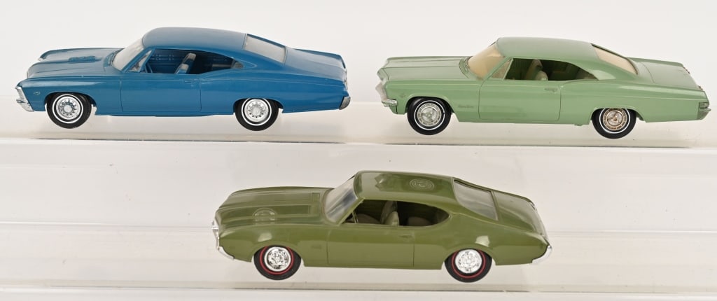 2- CHEVROLET SS, & OLDSMOBILE 442 PROMO CARS (1 of 7)