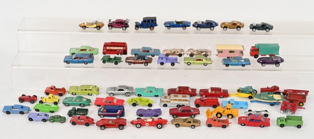 LARGE LOT VINTAGE DIECAST, RED LINES & MORE