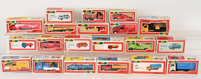 20- YONAZAWA DIAPET 1:50 DIECAST VEHICLES MIB