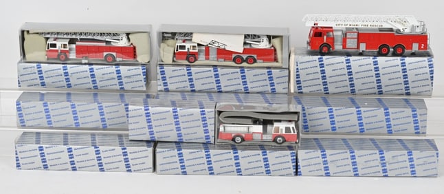 10- CONRAD 1:50 FIRE TRUCKS MIB