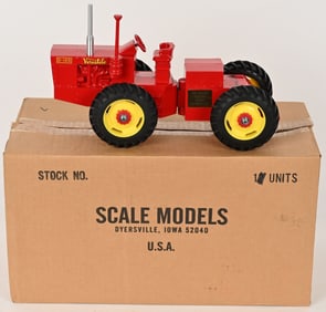 SCALE MODELS 1:16 VERSATILE D-100 4WD TRACTOR MIB