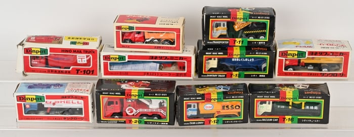 10- DIAPET DIECAST TRUCK MIB