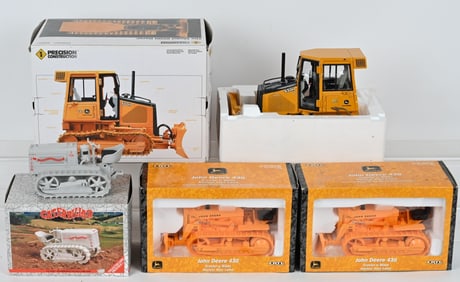 4- ERTL 1:16 CRAWLERS MIB