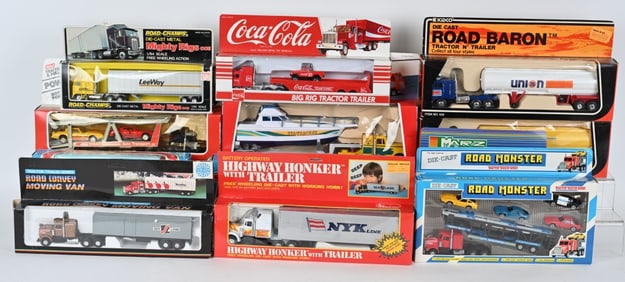 30- DIECAST SEMI TRUCKS MIB