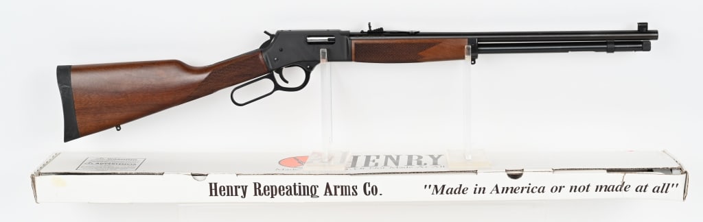 BOXED HENRY BIG BOY STEEL CARBINE: SERIAL NUMBER: BBSCC0707653M. BARREL 19-3/4"". CALIBER .357MAG / .38SPL. Full blue finish, round barrel, buckhorn rear sight and blade front sight, checkered walnut stocks and black recoil pad. Comes