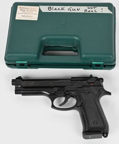 REPLICA M92 BERETTA AUTOMATIC PISTOL NON FIRING