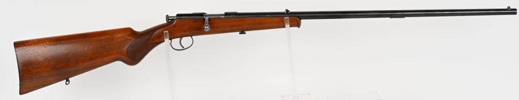 MARKE EICHE MODEL 107 6MM FLOBERT RIFLE: features a blued finish, wood Monte Carlo style stock, fixed front blade sight and u notch rear sight and takedown screw. The barrel is marked with "MARKE EICHE" and oak leaf. German proof marks on bo