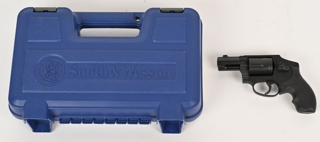 SMITH AND WESSON MODEL 642-2 REVOLVER W/ CASE