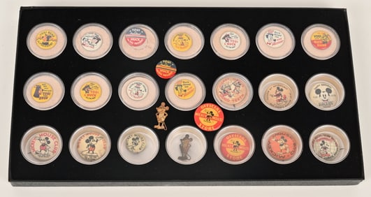MICKEY MOUSE CLUB & YOGI + HUCK PINBACKS