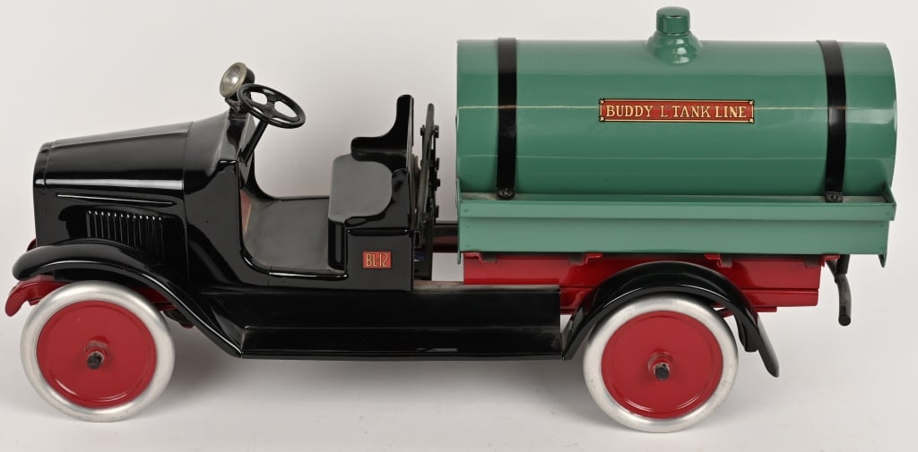 BUDDY L PRESSED STEEL STREET SPRINKLER TRUCK: Scarce truck that has been professionally restored. Looks great. 24" Excellent