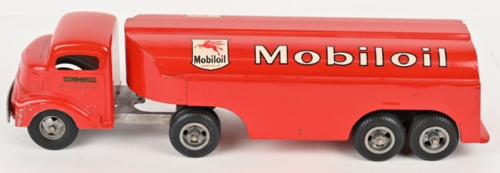 SMITH MILLER MOBILOIL TANKER TRUCK