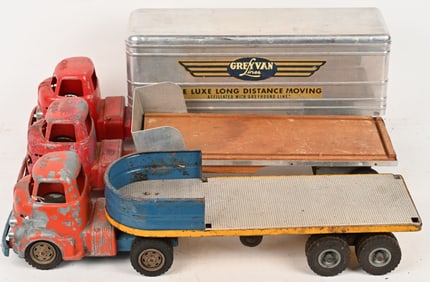 WYANDOTTE TRUCK LOT
