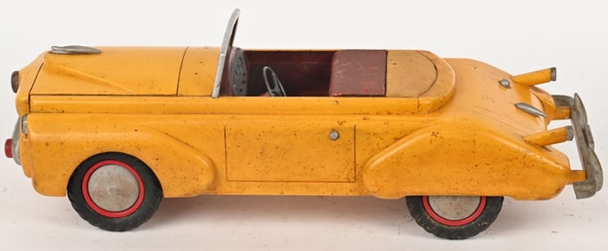 UNUUSAL WOODEN STREAMLINE CONVERTIBLE