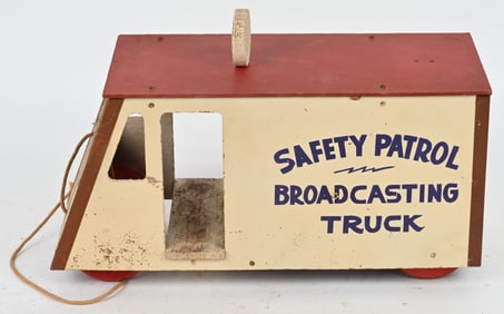 SAFETY PATROL BROADCASTING SAFETY TRUCK
