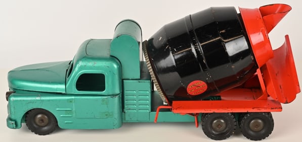 STRUCTO CEMENT MIXER TRUCK
