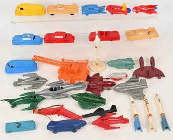PYRO & MORE PLASTIC SPACESHIPS