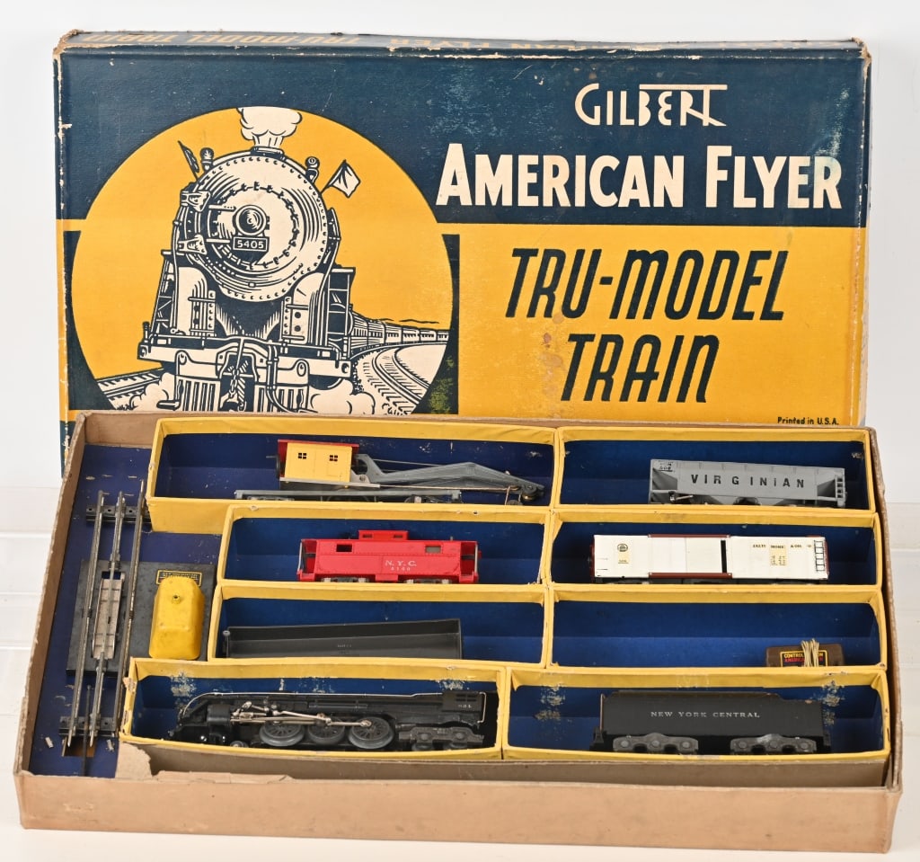 AMERICAN FLYER 4021 TRAIN SET w/ BOX: Includes 531 Hudson Locomotive and Tender with 4 Passenger Cars, and Caboose. All in Set Box. Excellent