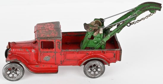 ARCADE CAST IRON FORD MODEL A WRECKER