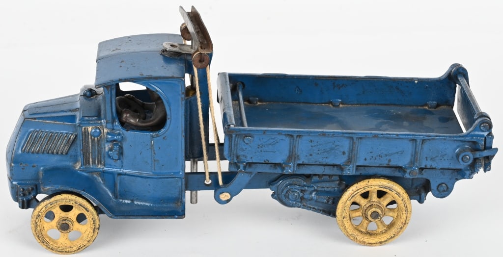 ARCADE CAST IRON MACK DUMP TRUCK: Largest size Arcade Mack Dump truck. Old repaint with no cracks or repairs. 12" Very Good