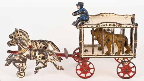 HUBLEY CAST IRON ROYAL CIRCUS WAGON w/ LION